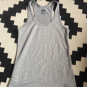 NWOT Nike Tank Size Small Dri Fit